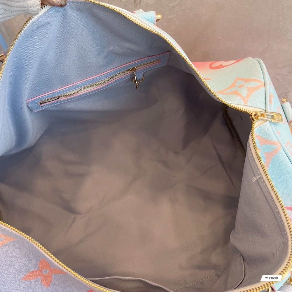 Luxury style Keepall Duffle - Picture 9 of 16